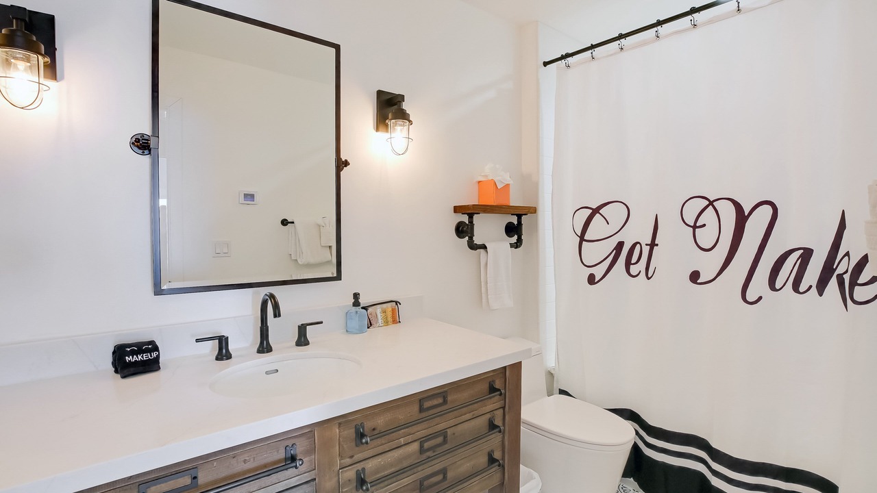 Photo of Bathroom in East Mesa