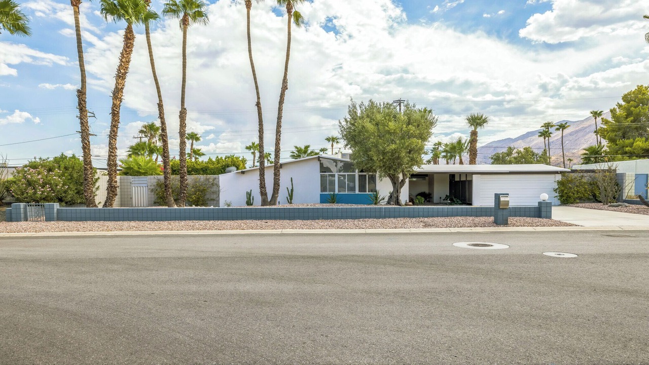 Photo of Others in Racquet Club Estates