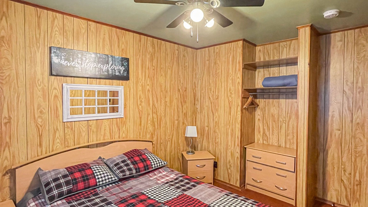 Photo of Bedroom in Magnetawan