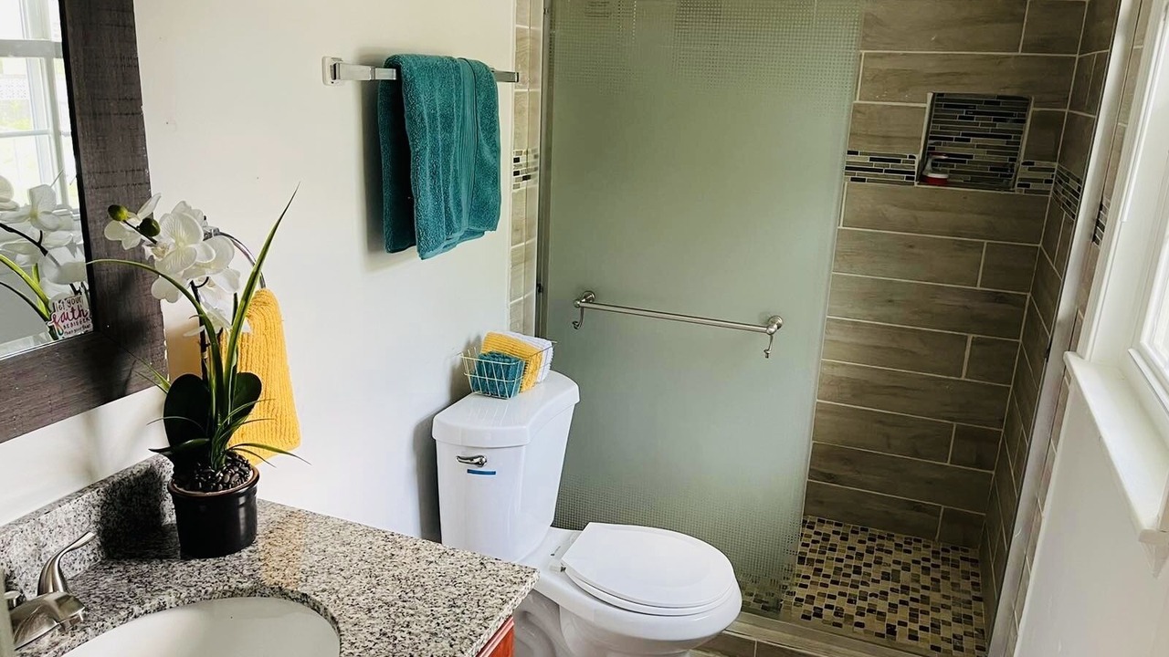 Photo of Bathroom in Walker Mill