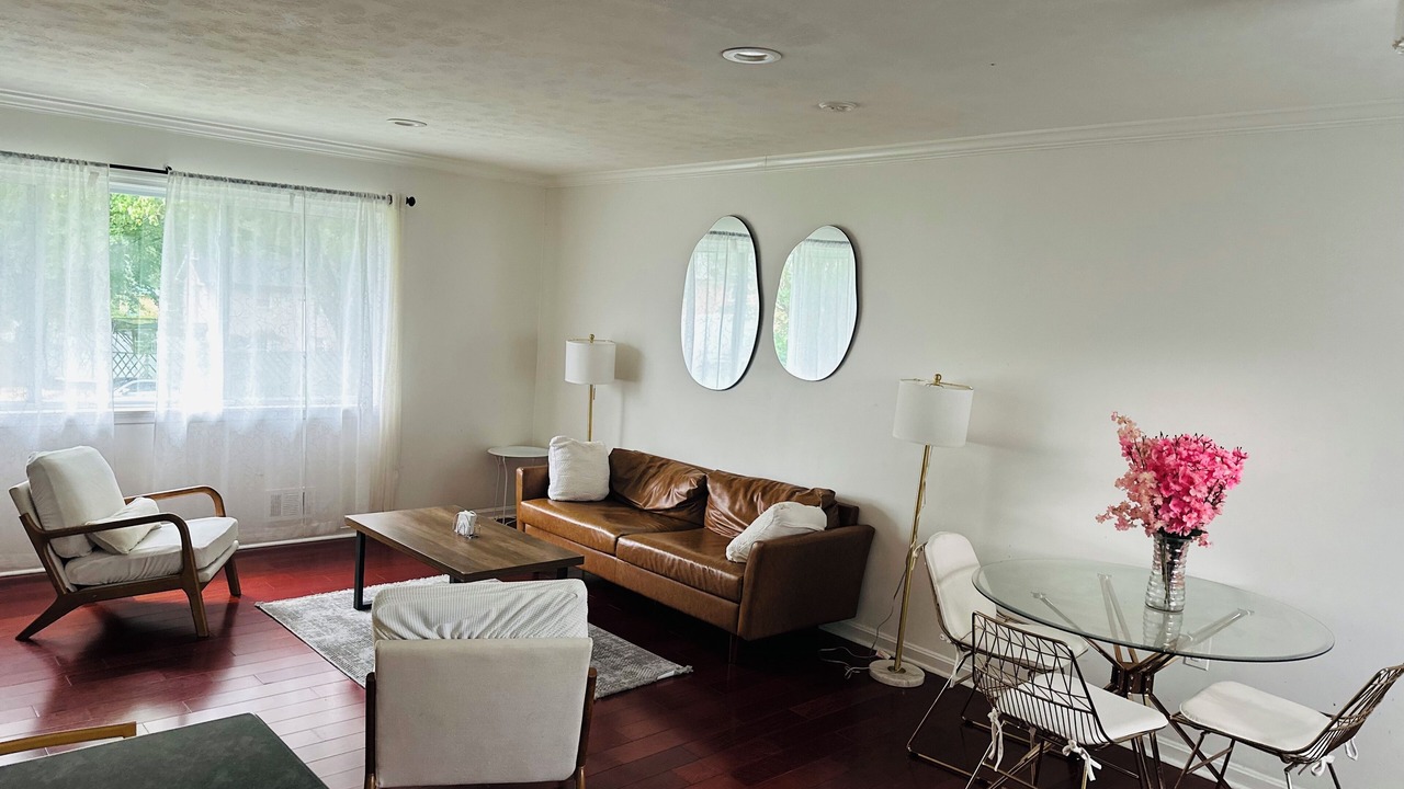 Photo of Livingroom in Walker Mill