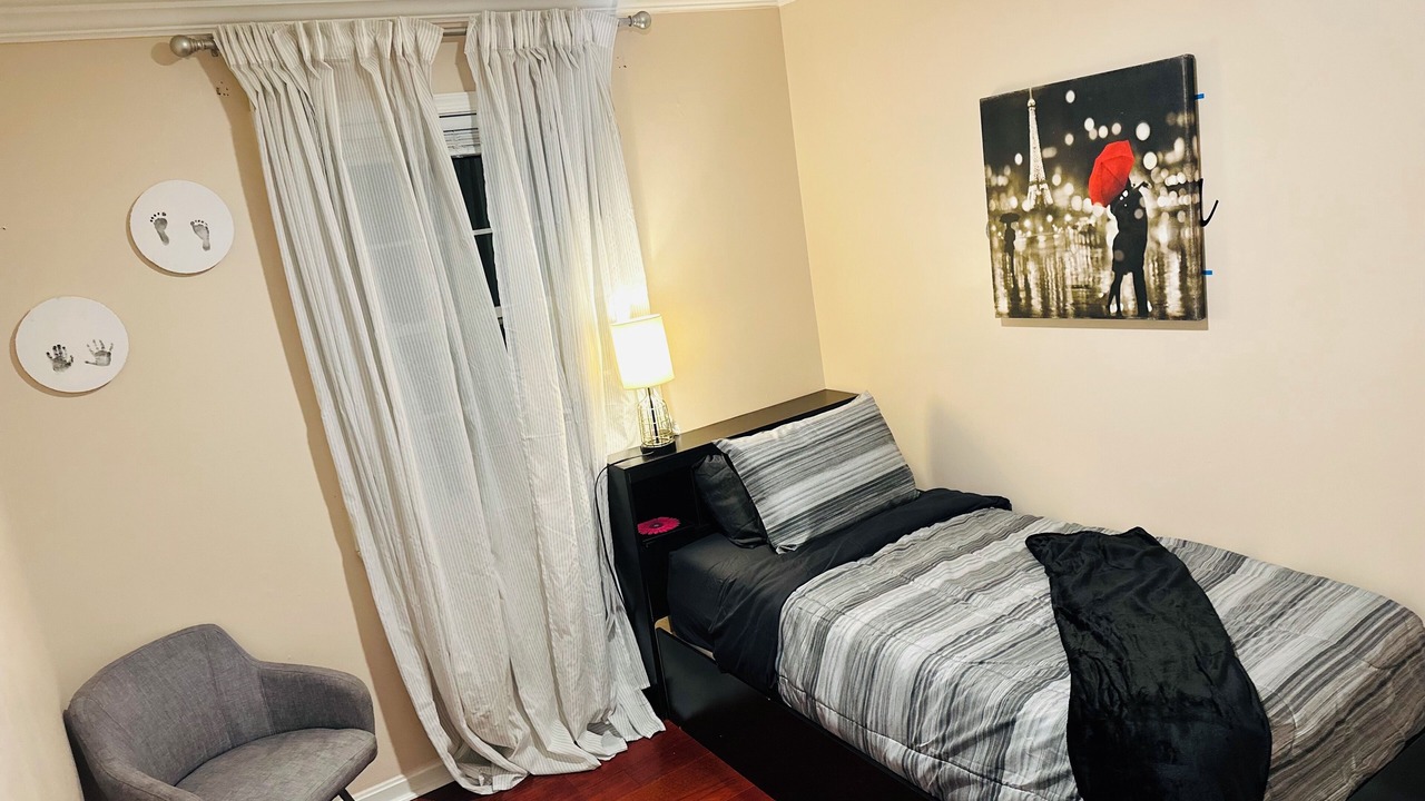 Photo of Bedroom in Walker Mill