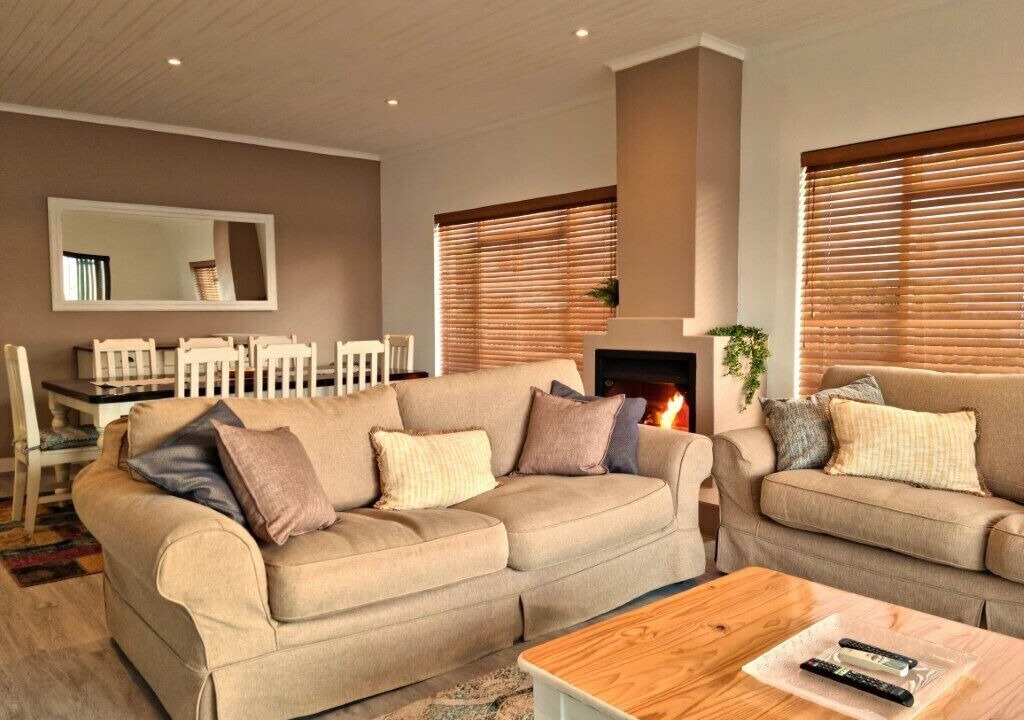 Photo of Livingroom in Gordons Bay Central