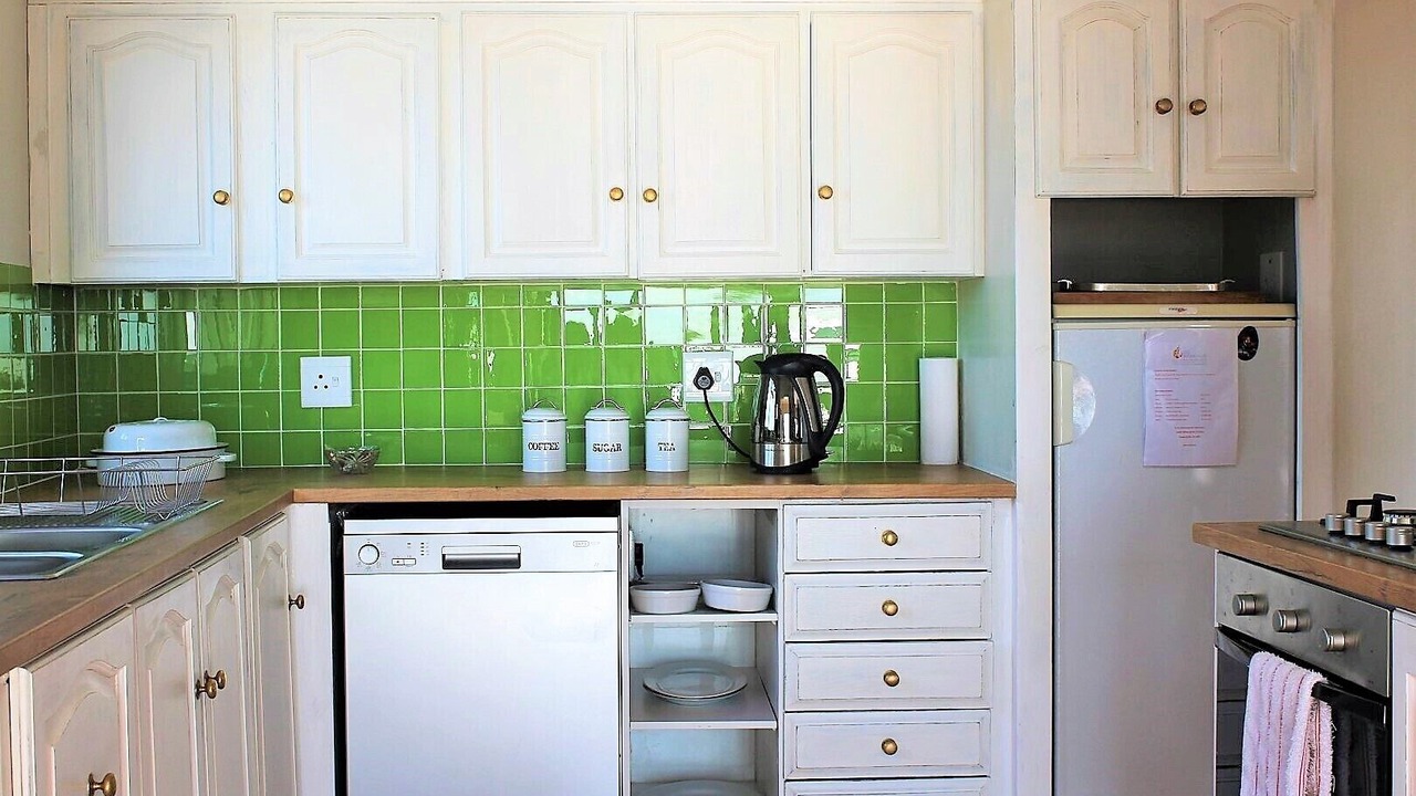 Photo of Kitchen in Gordons Bay Central