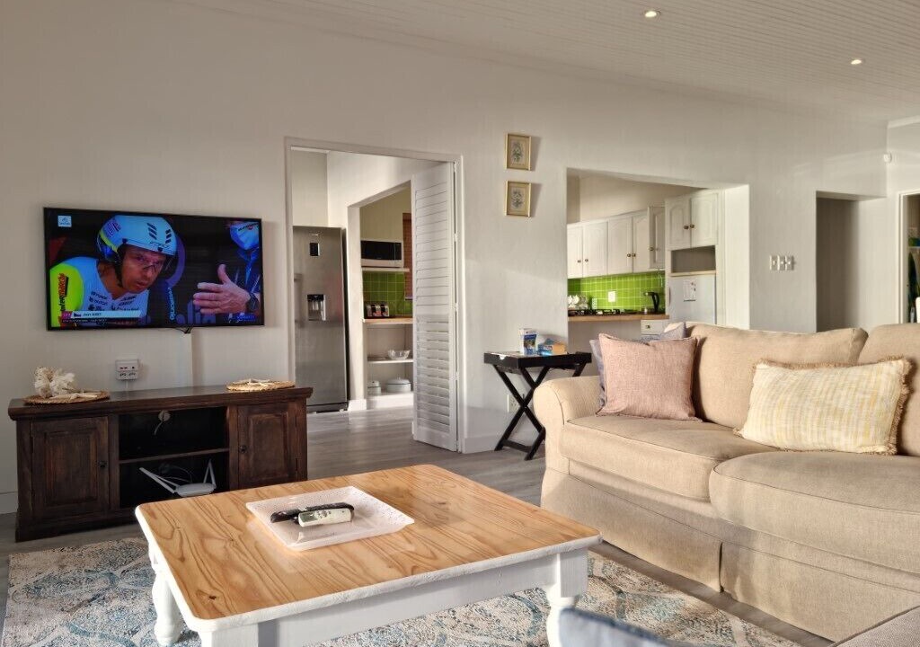 Photo of Livingroom in Gordons Bay Central