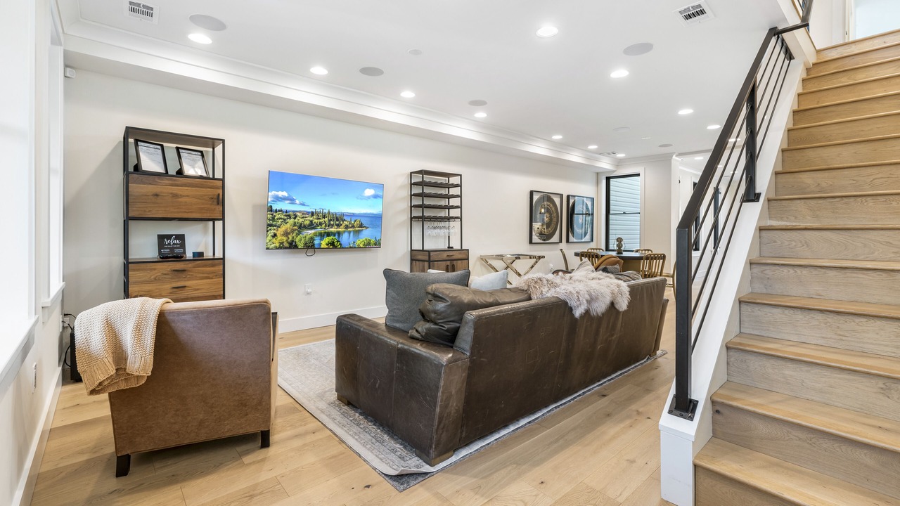 Photo of Livingroom in Brightwood Park