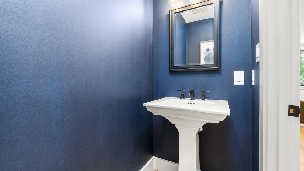 Photo of Bathroom in Brightwood Park