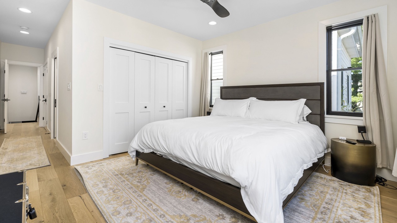 Photo of Bedroom in Brightwood Park