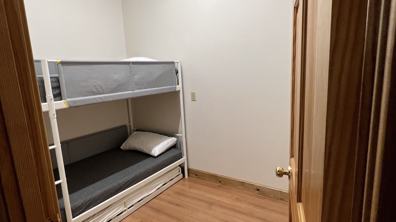 Photo of Bedroom in Armour