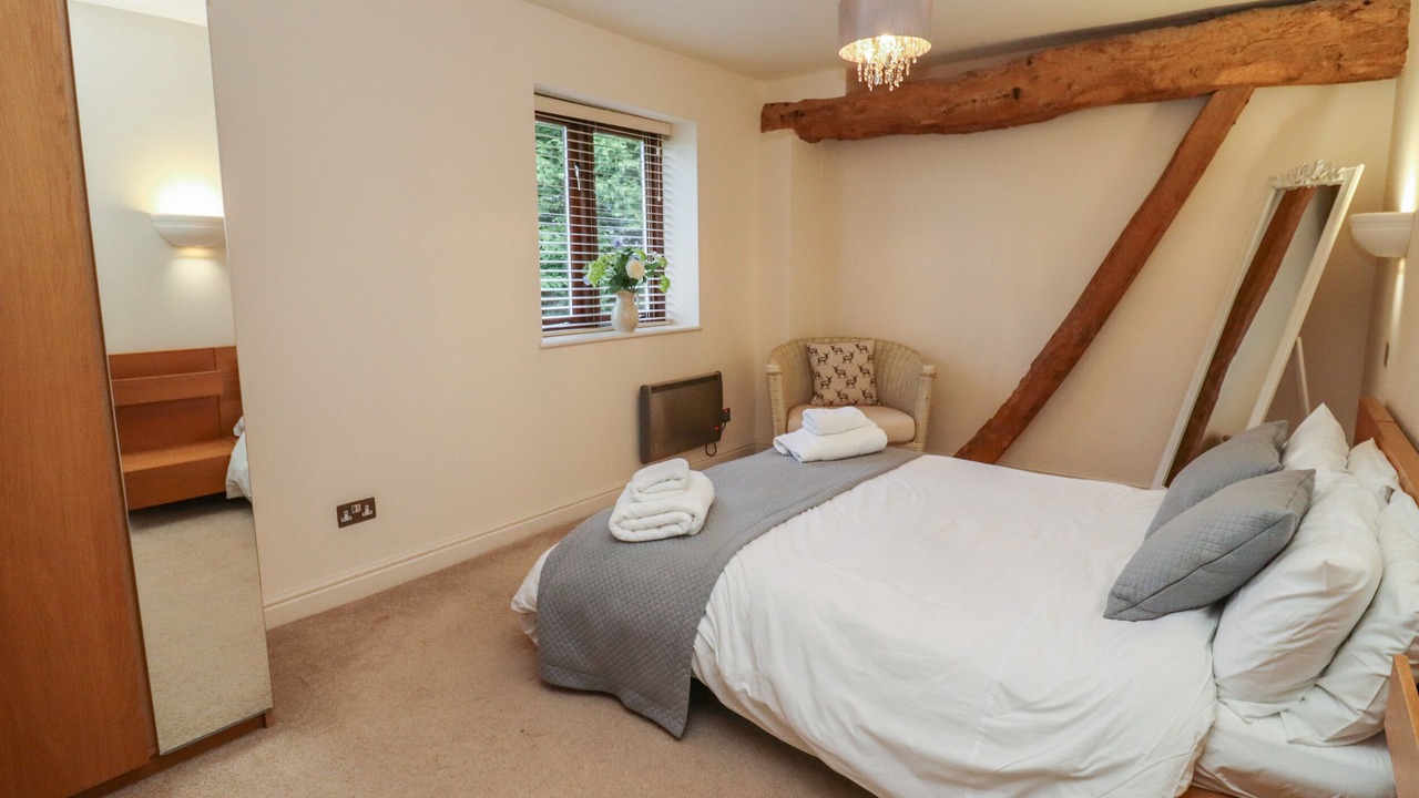 Photo of Bedroom in Weston Upon Avon