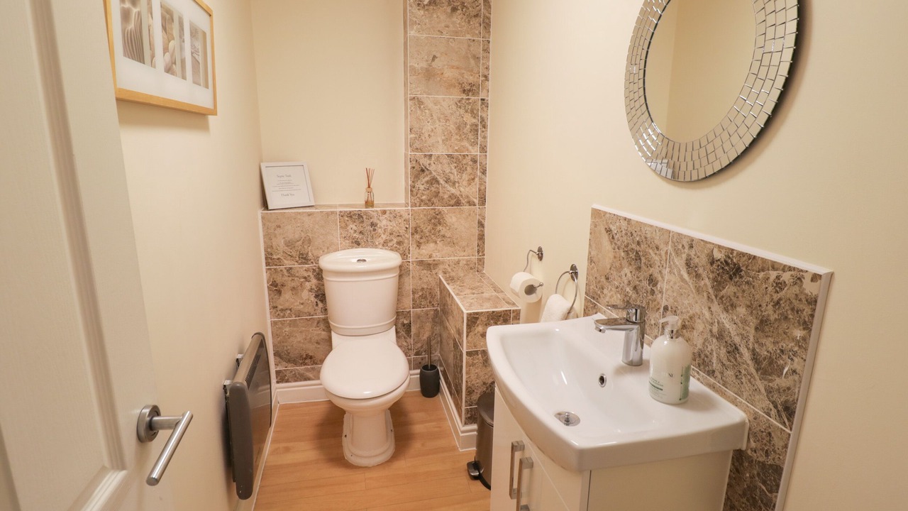 Photo of Bathroom in Weston Upon Avon