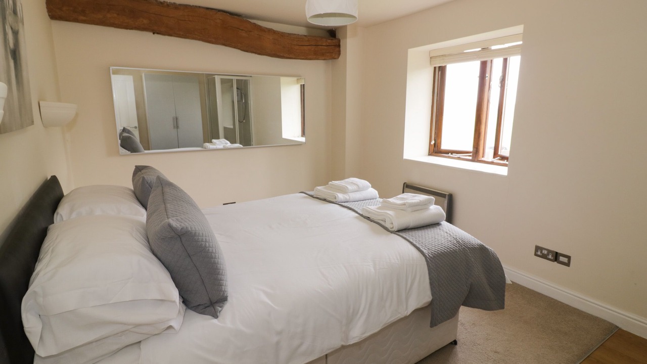 Photo of Bedroom in Weston Upon Avon