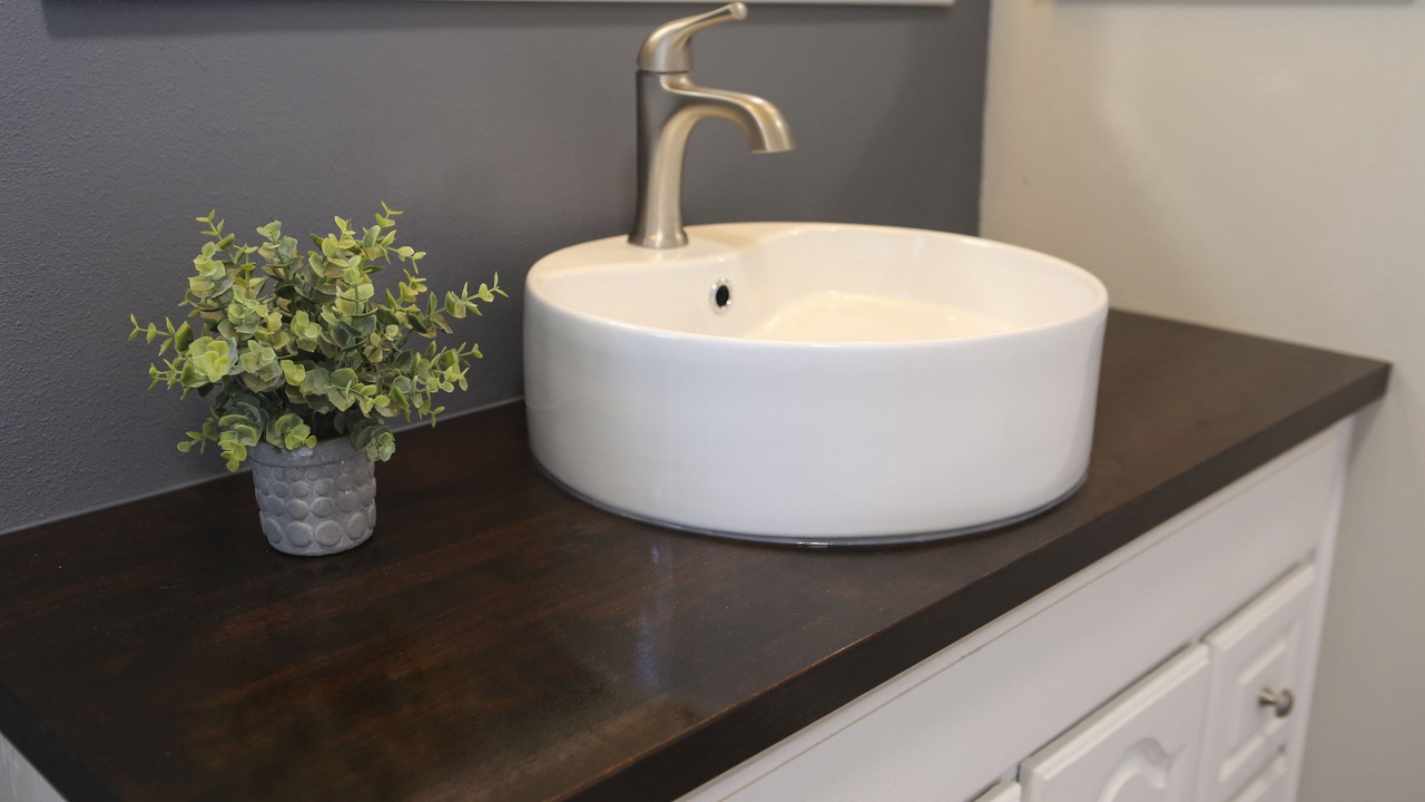 Photo of Bathroom in Thousand Oaks