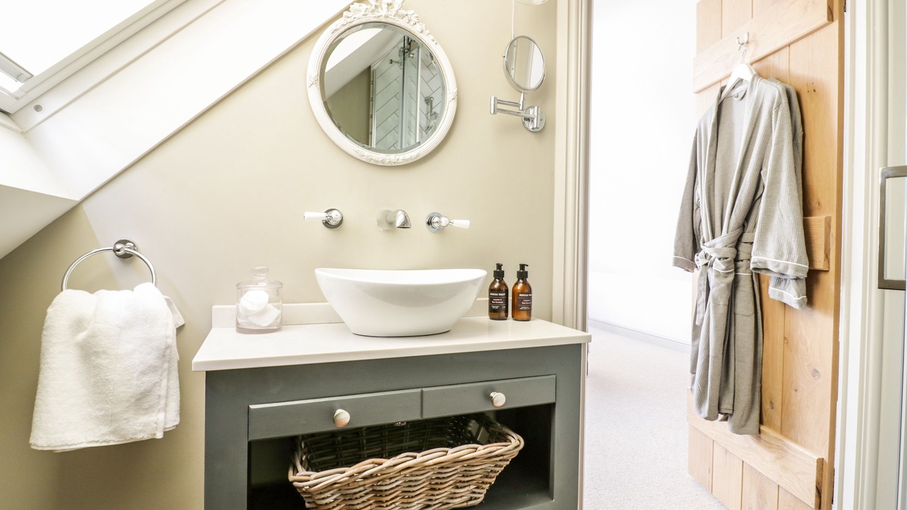 Photo of Bathroom in Armscote