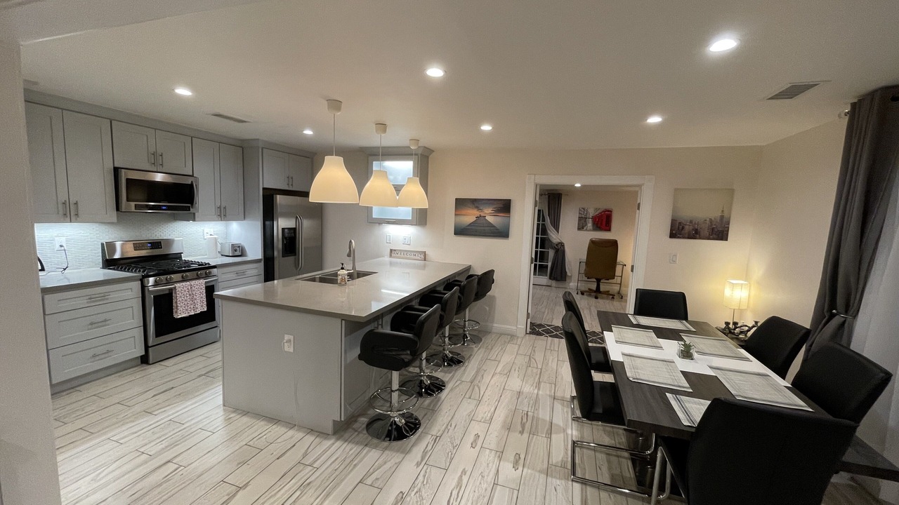 Photo of Kitchen in Canoga Park