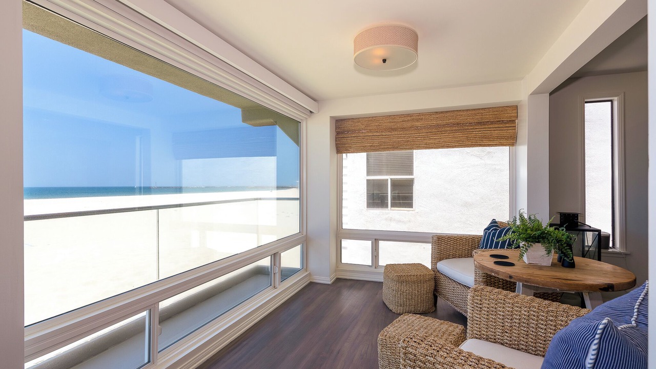 Photo of Livingroom in Silver Strand