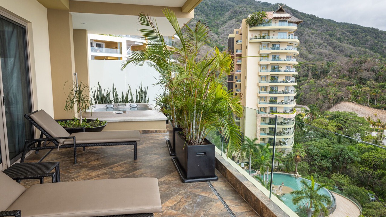 Photo of Outdoor in South Shore Hotel Area