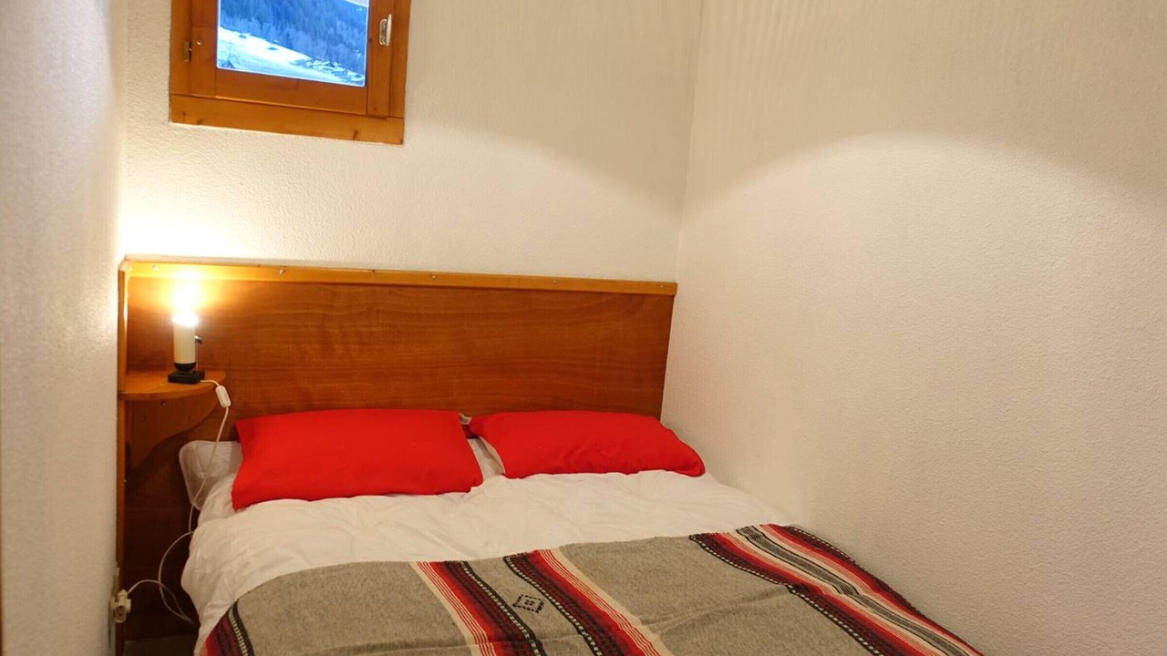 Photo of Bedroom in Areches