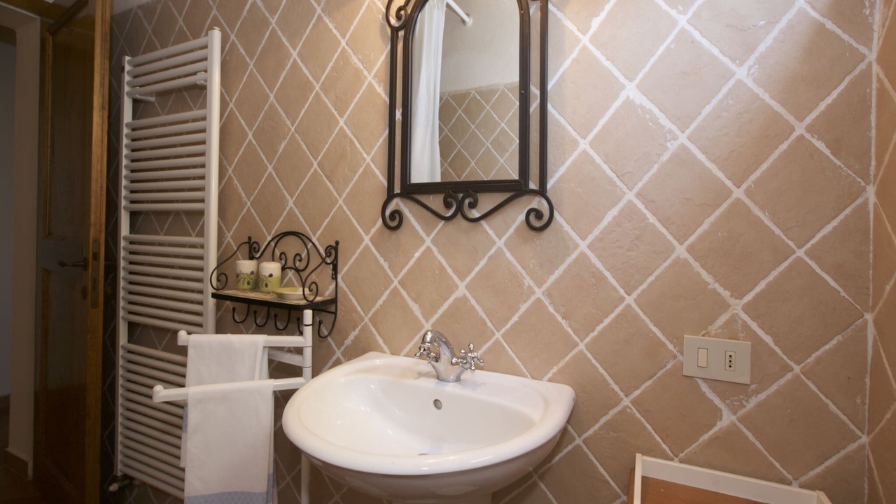 Photo of Bathroom in Torre A Castello