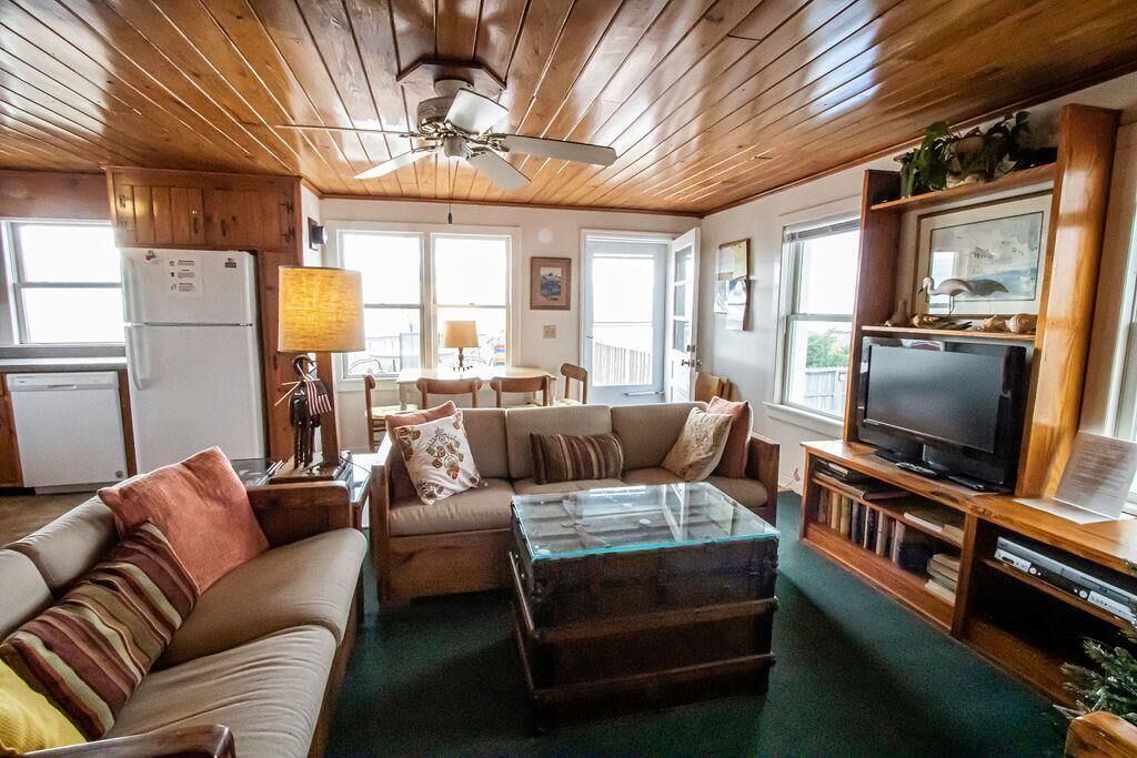 Photo of Livingroom in Holden Beach