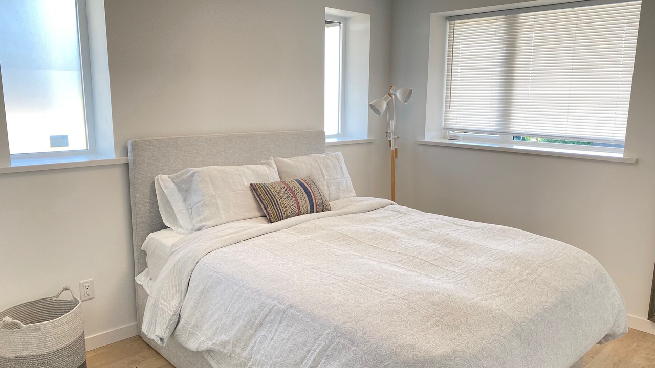 Photo of Bedroom in District of North Vancouver