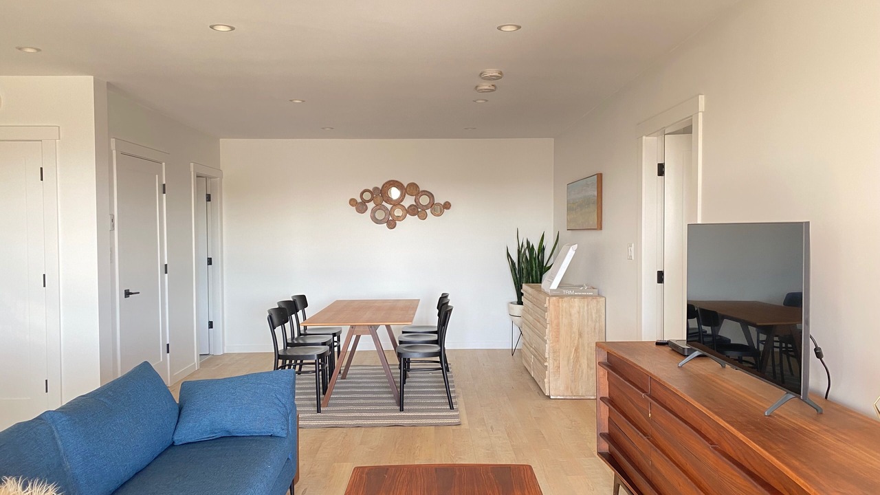 Photo of Livingroom in District of North Vancouver