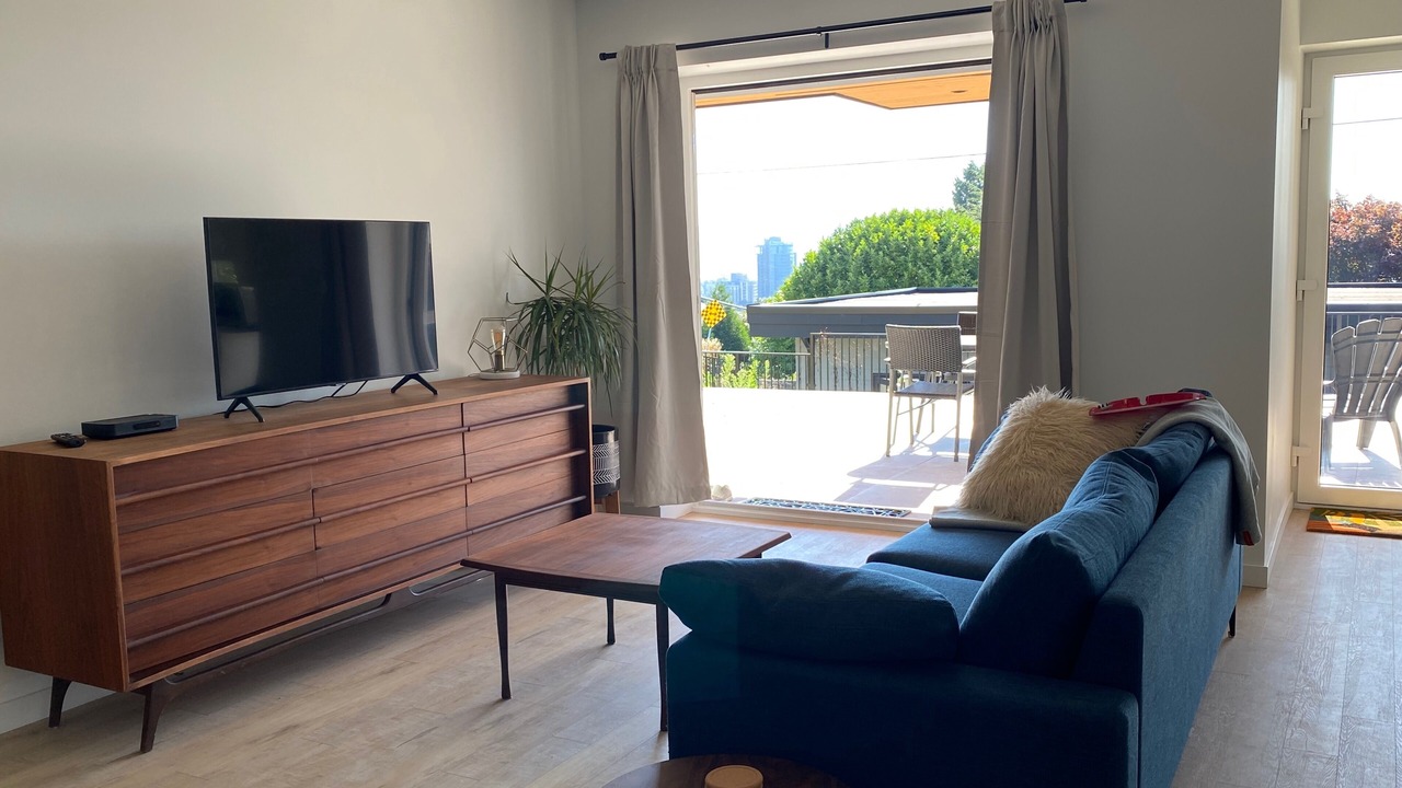 Photo of Livingroom in District of North Vancouver