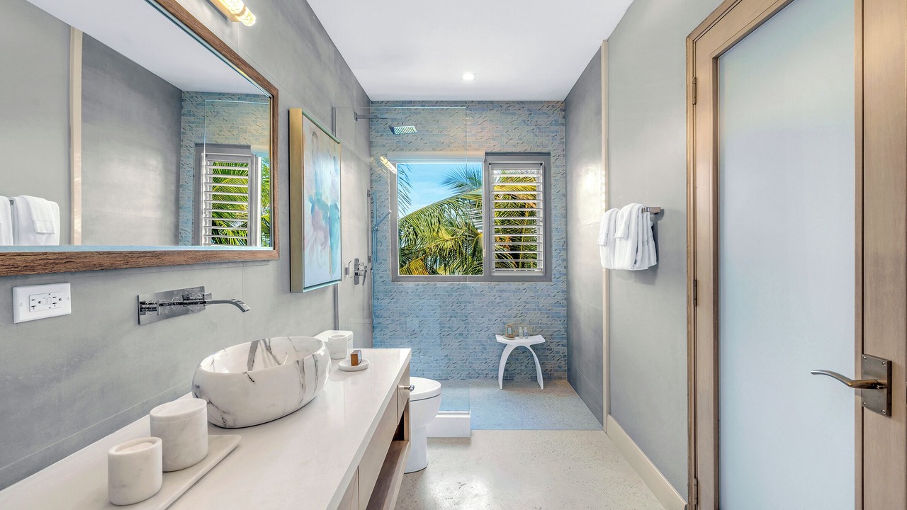 Photo of Bathroom in Ocho Rios