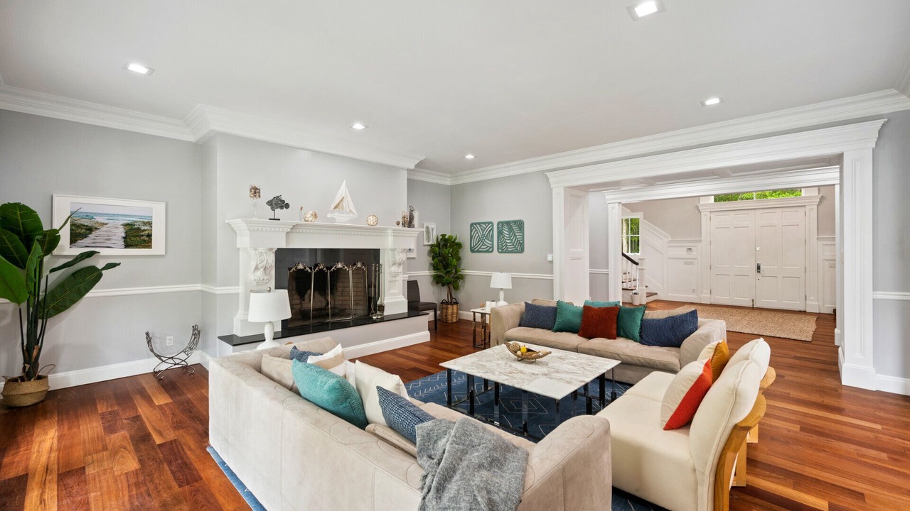 Photo of Livingroom in Noyack