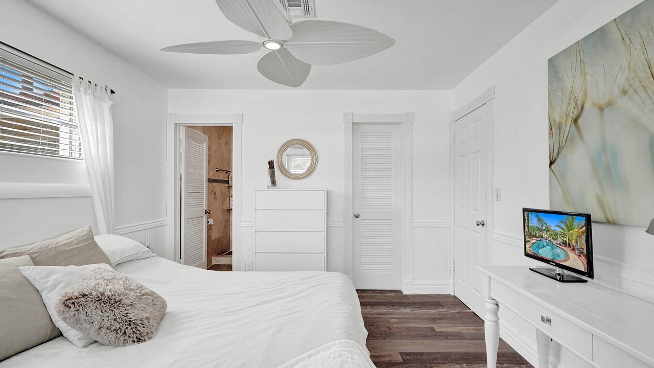 Photo of Bedroom in Coral Ridge Isles