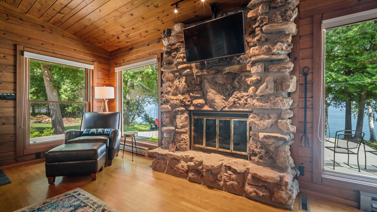 Photo of Bedroom in Little Sturgeon