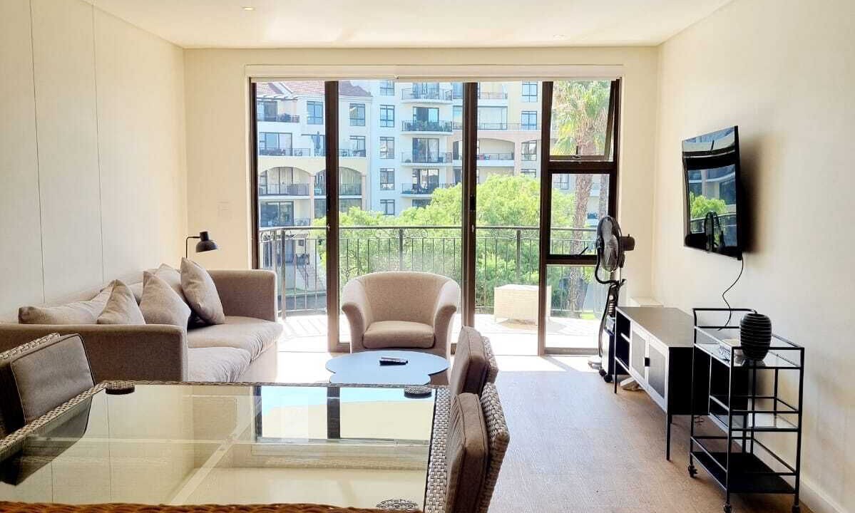 Photo of Livingroom in Century City