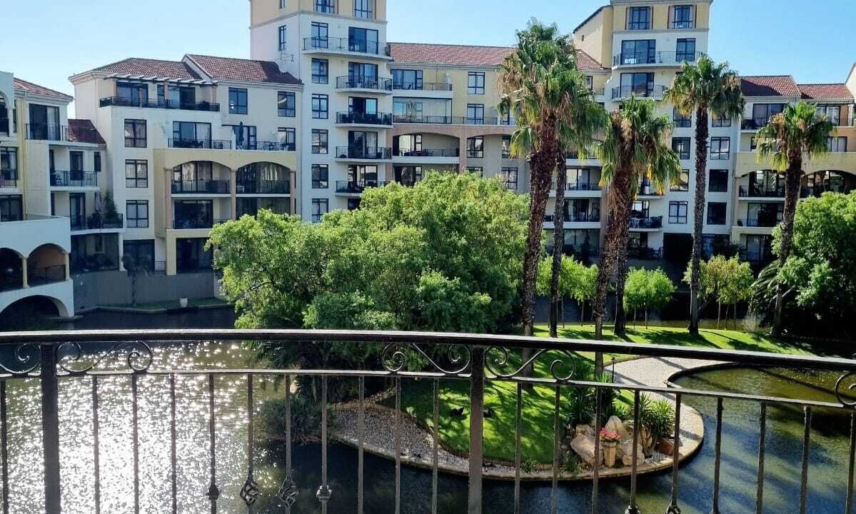 Photo of Patio Balcony in Century City
