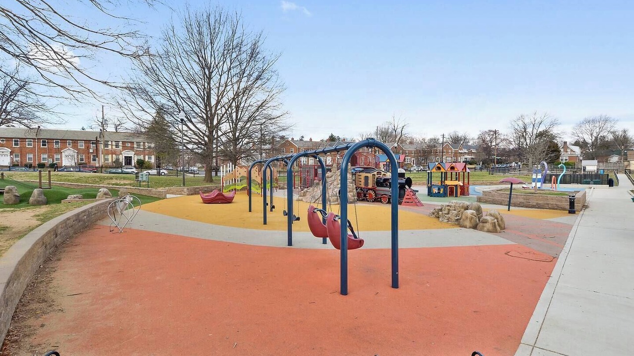 Photo of Others in Michigan Park
