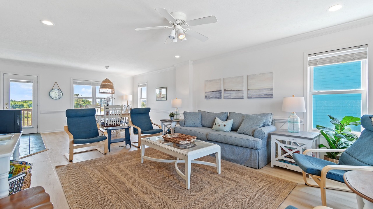 Photo of Livingroom in Holden Beach