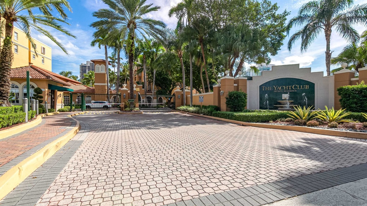 Photo of Others in Aventura