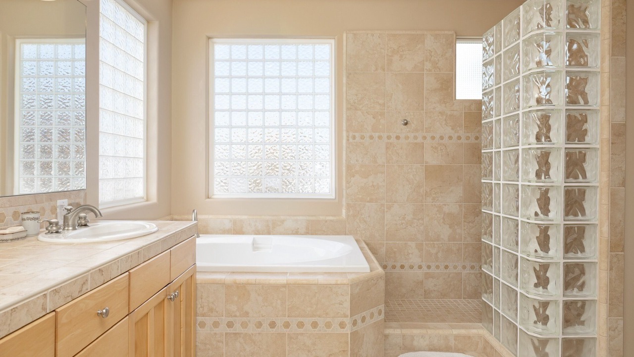 Photo of Bathroom in Pierpont Bay