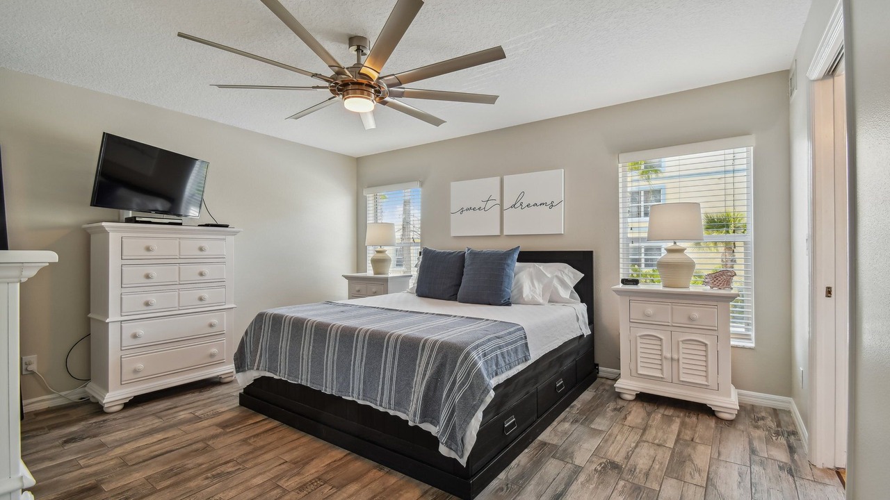 Photo of Bedroom in Independence Square