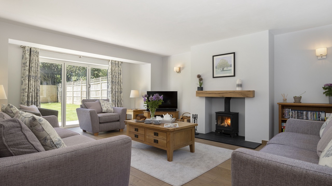 Photo of Bedroom in Bourton-on-the-Hill