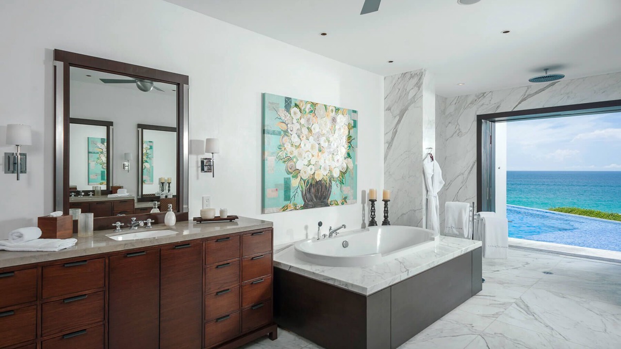 Photo of Bathroom in Buzzards