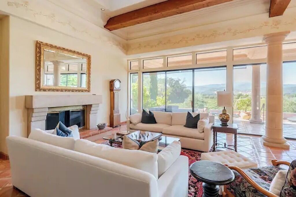 Photo of Livingroom in Yountville