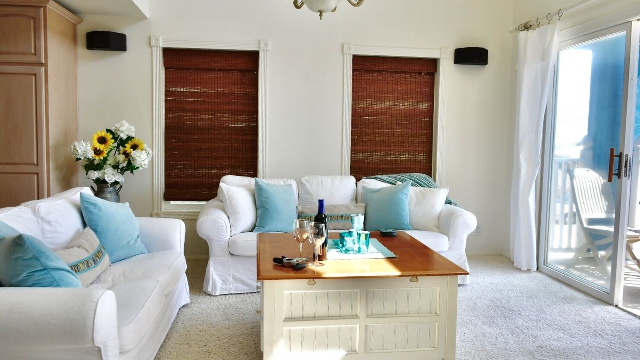 Photo of Livingroom in Silver Strand