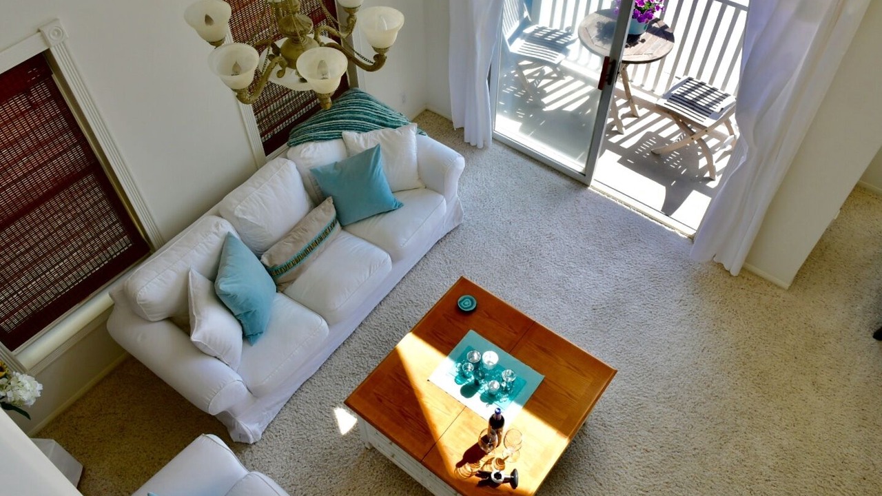 Photo of Livingroom in Silver Strand