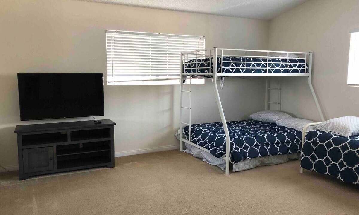 Photo of Bedroom in Silver Strand
