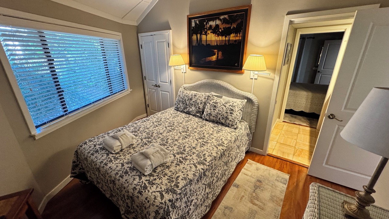 Photo of Bedroom in Night Heron