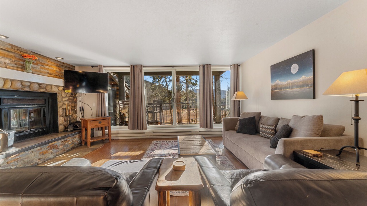 Photo of Livingroom in Keystone