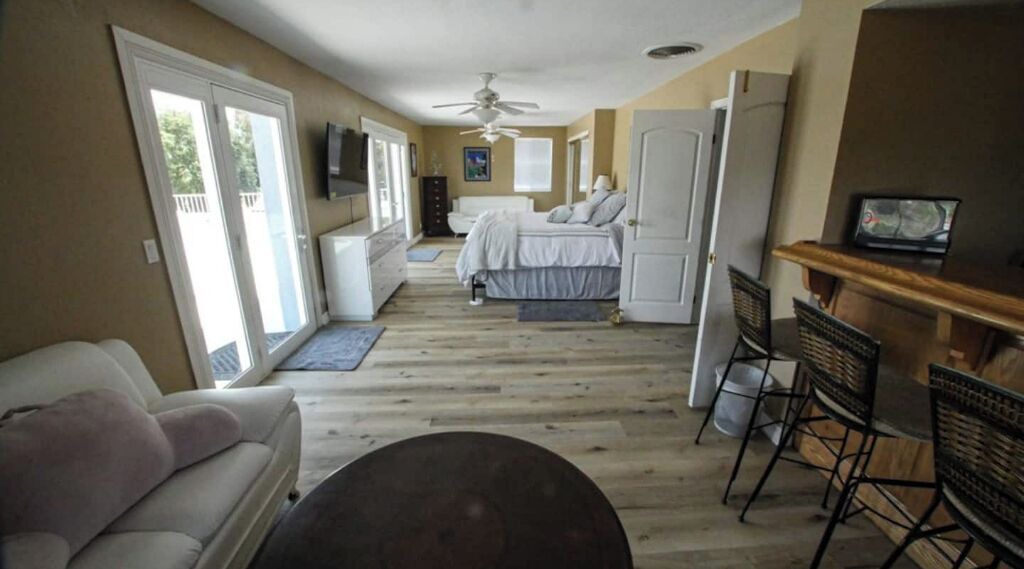 Photo of Bedroom in Lakeland Village