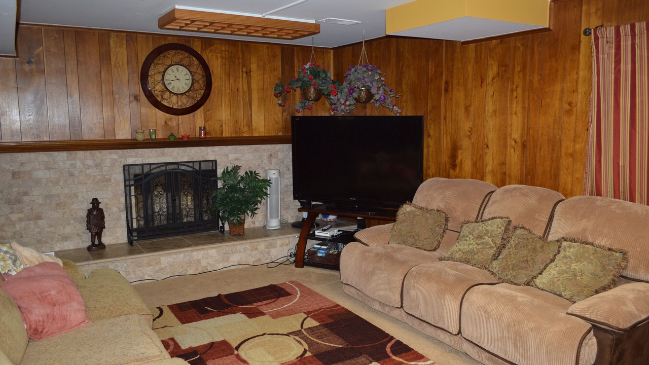 Photo of Livingroom in Aspen Hill