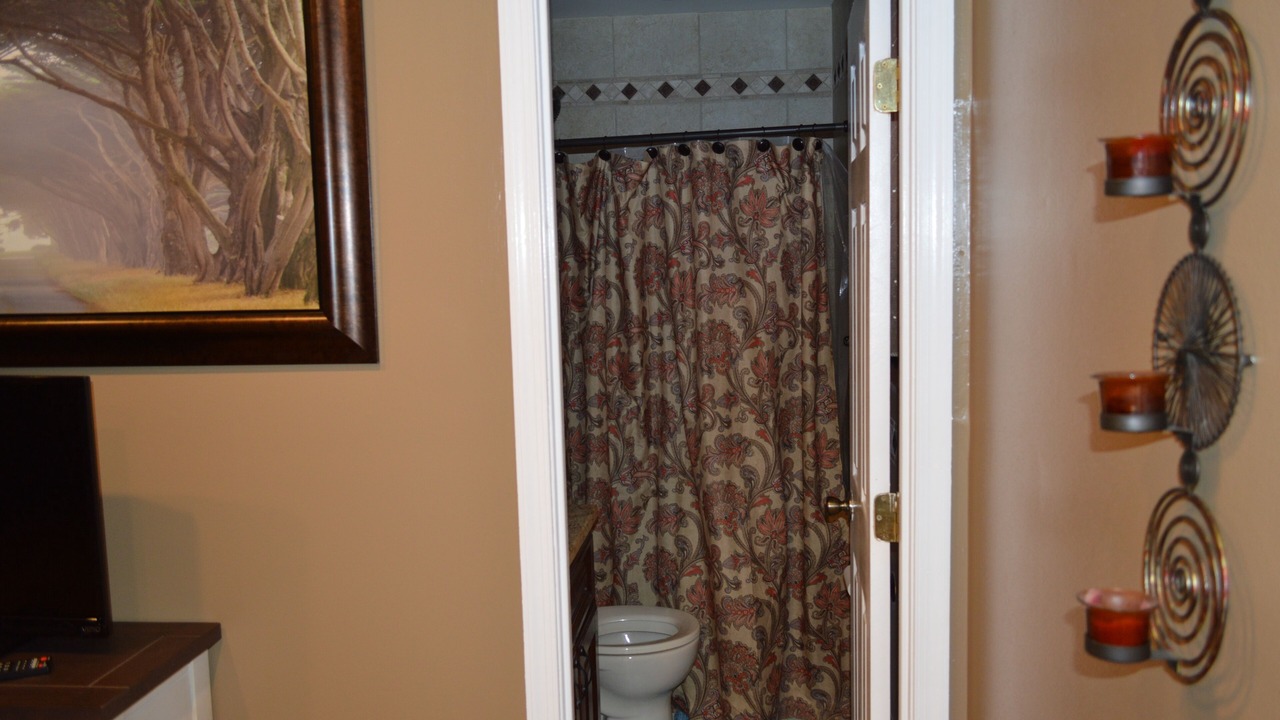 Photo of Bathroom in Aspen Hill