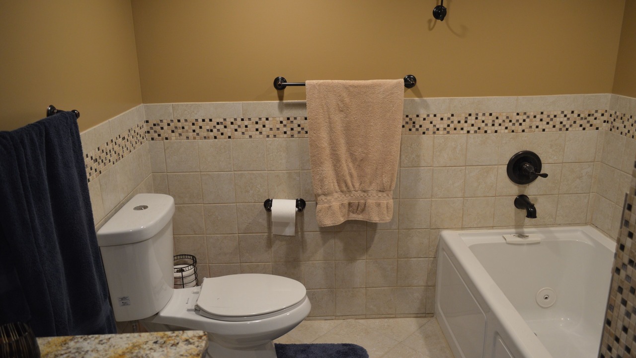 Photo of Bathroom in Aspen Hill